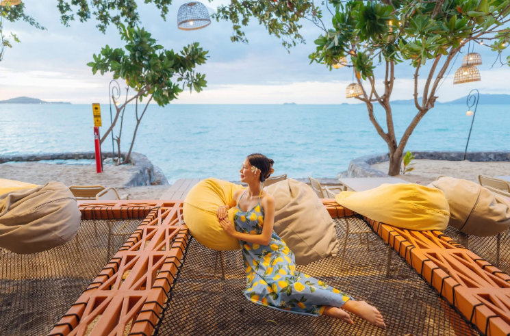 Family Friendly Beachfront Accommodation in Koh Samui with a Swimming Pool and Great Green Season Value